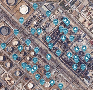 trabalhador-de-mapa-aéreo-EXO-gps