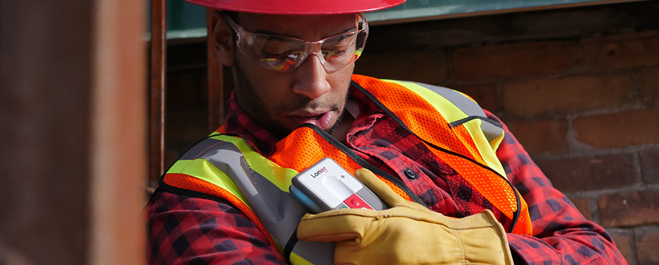 Imagens do blog — Alto-falante Loner M6 sendo usado 2